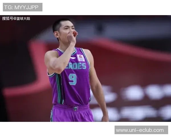 张庆鹏：从篮球场上的传奇到生活中的坚韧奋斗者